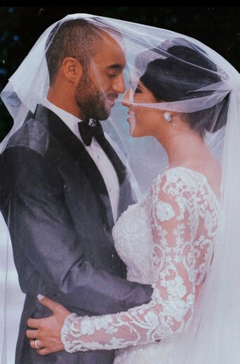 Larissa Saad with her husband, Lucas Moura on their wedding day.